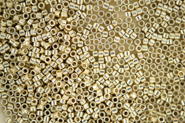 7g TOHO 11/0 Cylinder Treasure Japanese Seed Beads 1.8mm 558 Galvanized Aluminium